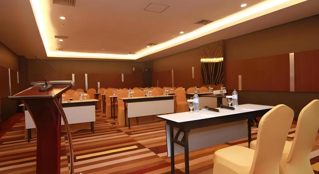 Hotel Falatehan Jakarta Exterior photo